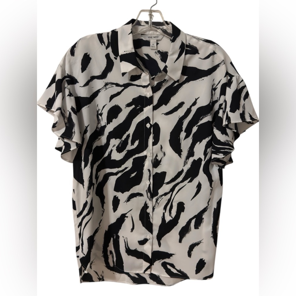 Nine West Womens Black & White Printed   Blouse with Flutter Sleeves XS